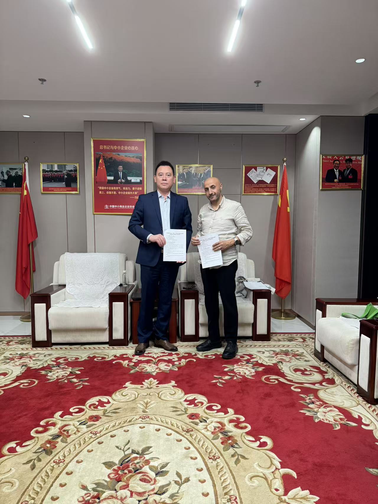 微信图片_20250825121108_33_215.jpg